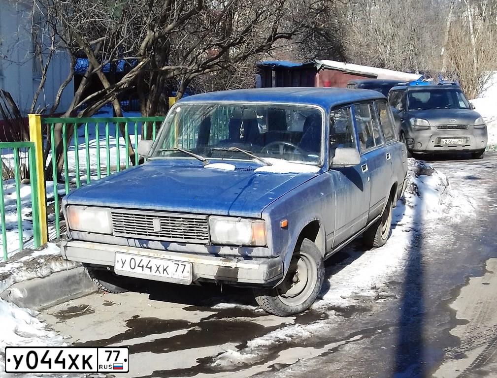 Фото автомобиля AUDI A6, 1998 — госномер О402КУ32. Цвет: ЧЕРНЫЙ