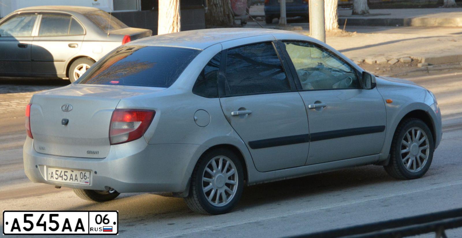 Фото автомобиля LADA 2190 GRANTA, 2013 — госномер А545АА06. Цвет: Серебристый