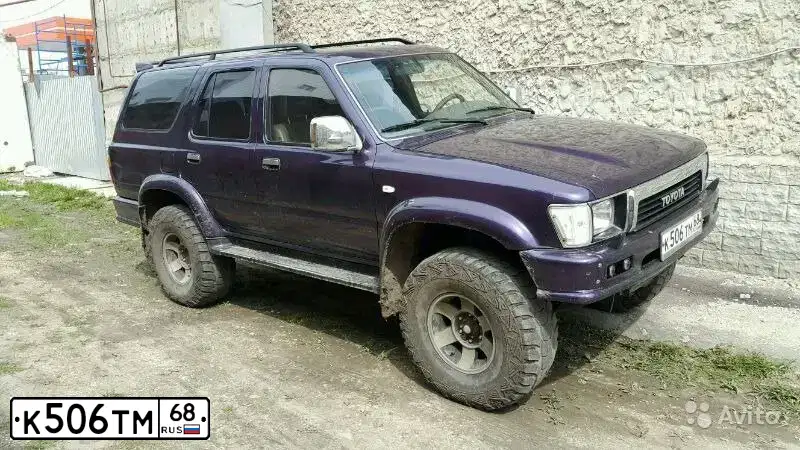 Фото автомобиля TOYOTA RUNNER, 1993 — госномер У381АА761. Цвет: ФИОЛЕТОВЫЙ МЕТАЛЛИК