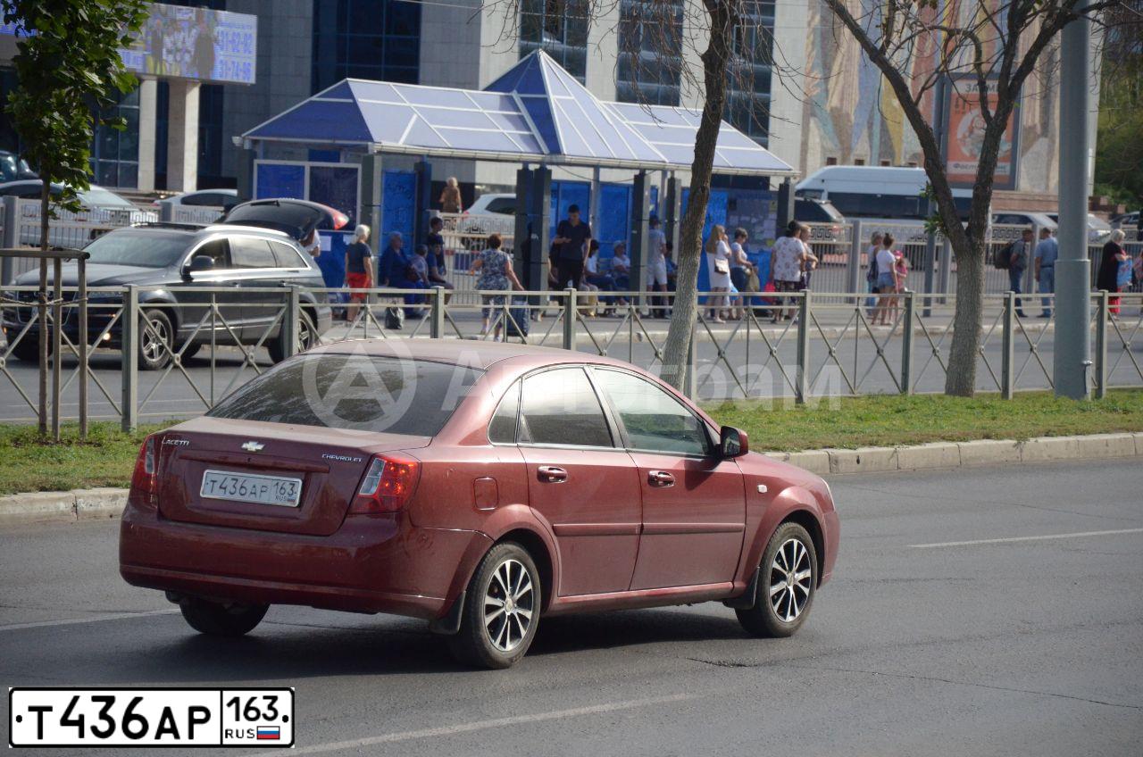 Фото автомобиля CHEVROLET LACETTI, 2012 — госномер Т436АР163. Цвет: Красный