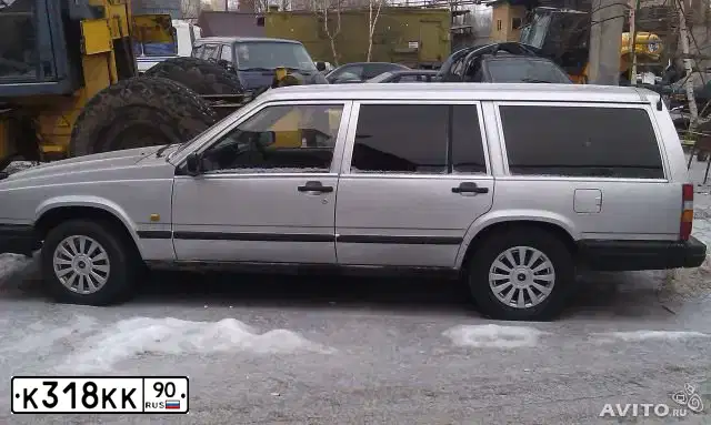 Фото автомобиля VOLVO 740, 1986 — госномер К318КК90. Цвет: Серый