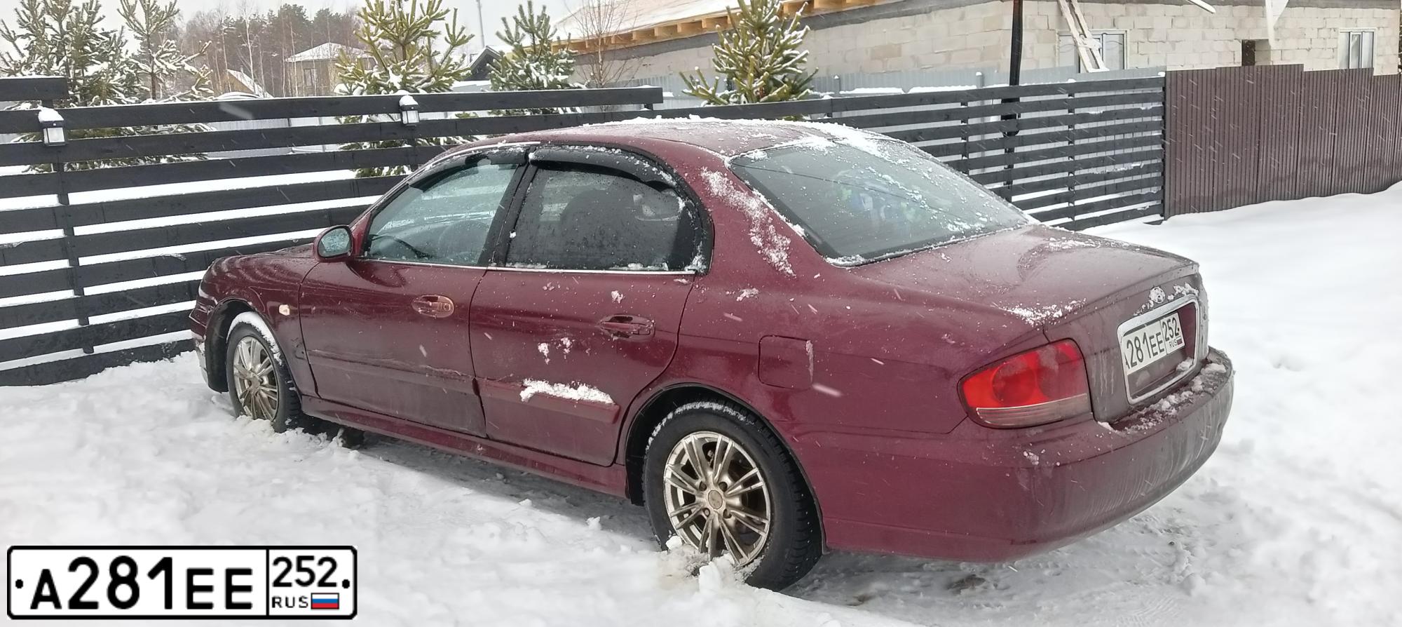 Фото автомобиля TAGAZ SONATA, 2005 — госномер А281ЕЕ252. Цвет: Красный