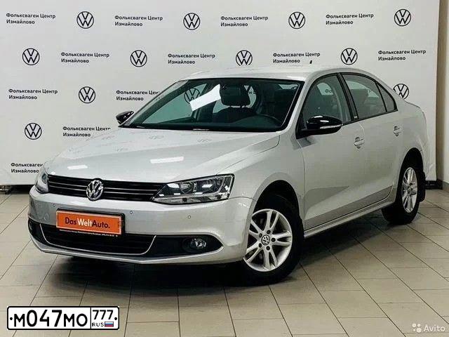 Фото автомобиля VOLKSWAGEN JETTA, 2014 — госномер М047МО777. Цвет: СЕРЕБРИСТЫЙ