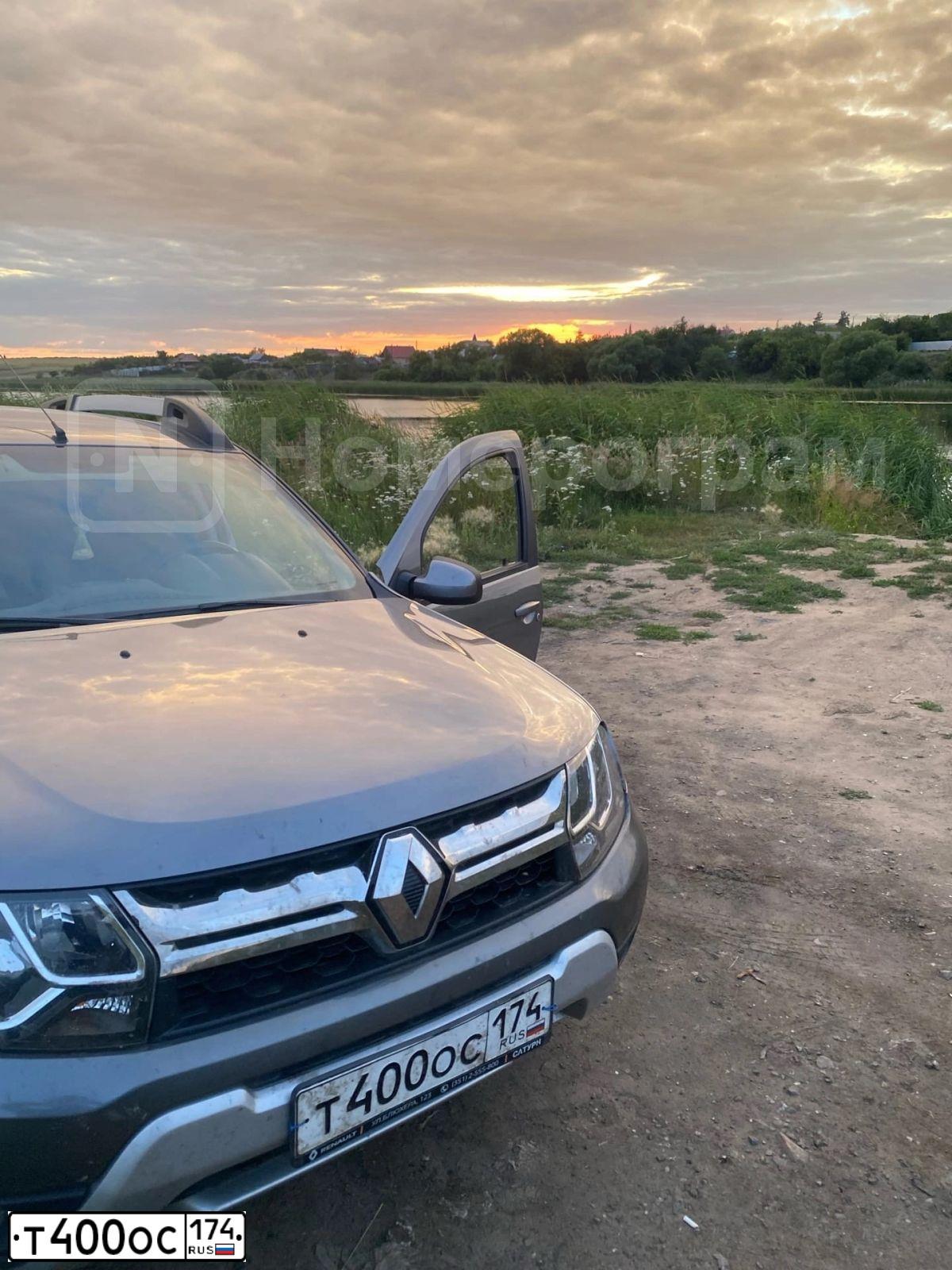 Фото автомобиля RENAULT DUSTER, 2019 — госномер Т400ОС174. Цвет: ТЕМНО-СЕРЫЙ