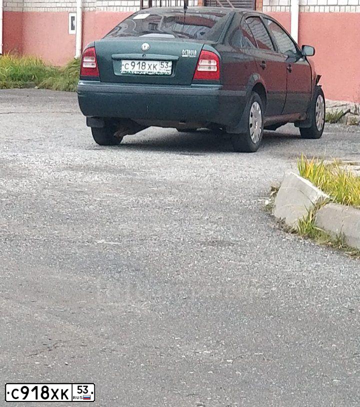 Фото автомобиля SKODA OCTAVIA, 2006 — госномер С918ХК53. Цвет: ЗЕЛЕНЫЙ