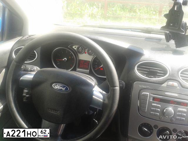 Фото автомобиля FORD FOCUS, 2008 — госномер С678СН777. Цвет: ЯРКО-ГОЛУБОЙ