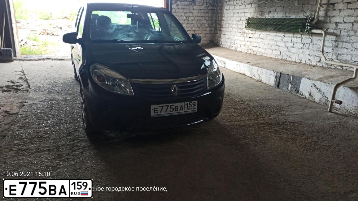 Фото автомобиля RENAULT SANDERO, 2014 — госномер Е775ВА159