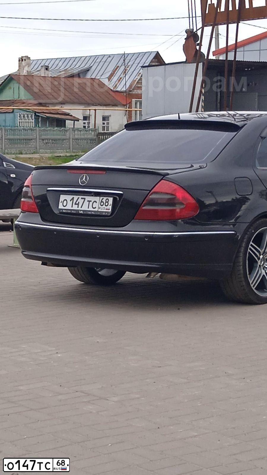 Фото автомобиля MERCEDES E-KLASSE, 2003 — госномер А243АВ23. Цвет: ЧЕРНЫЙ