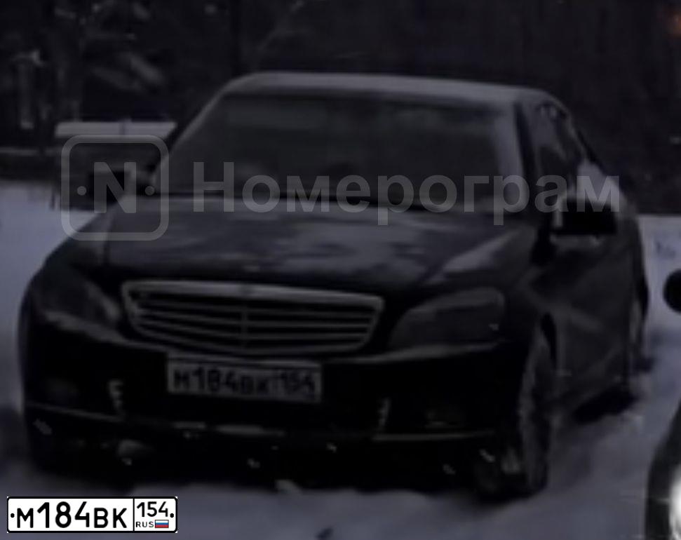 Фото автомобиля MERCEDES C-KLASSE, 2009 — госномер В999НС54. Цвет: ЧЕРНЫЙ