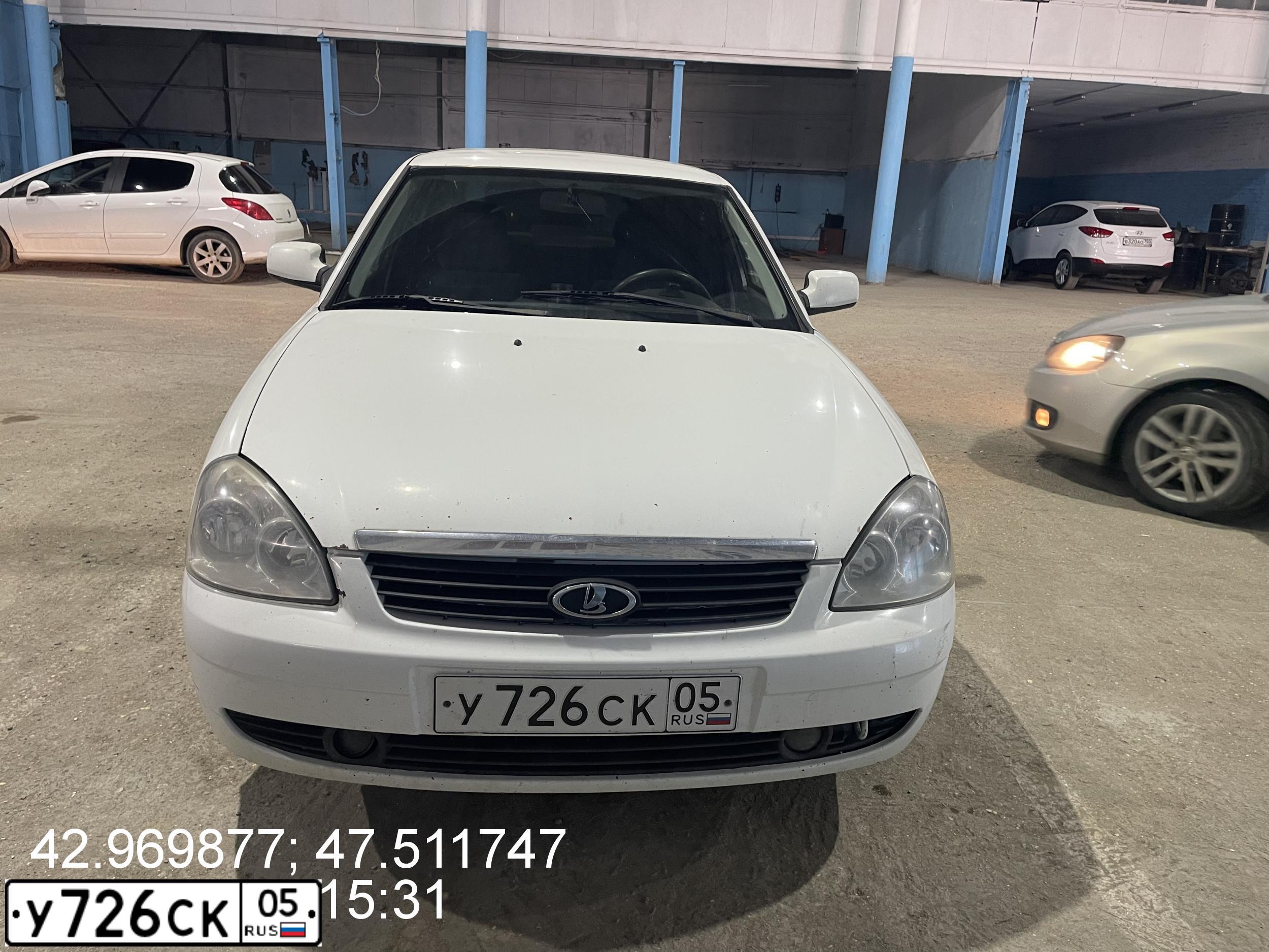 Фото автомобиля LADA 2170 PRIORA, 2009 — госномер У726СК05. Цвет: Белый