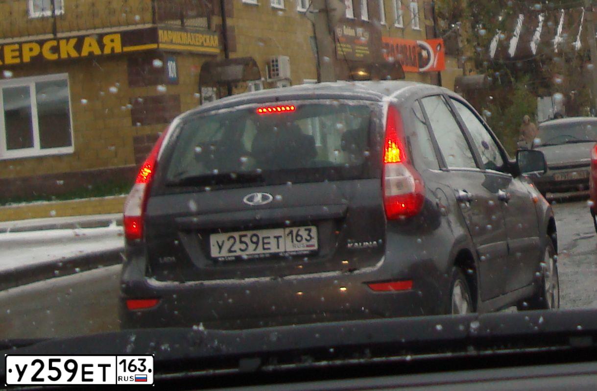 Фото автомобиля LADA 2192 KALINA, 2014 — госномер К524СМ763. Цвет: серебристо-темно-серый