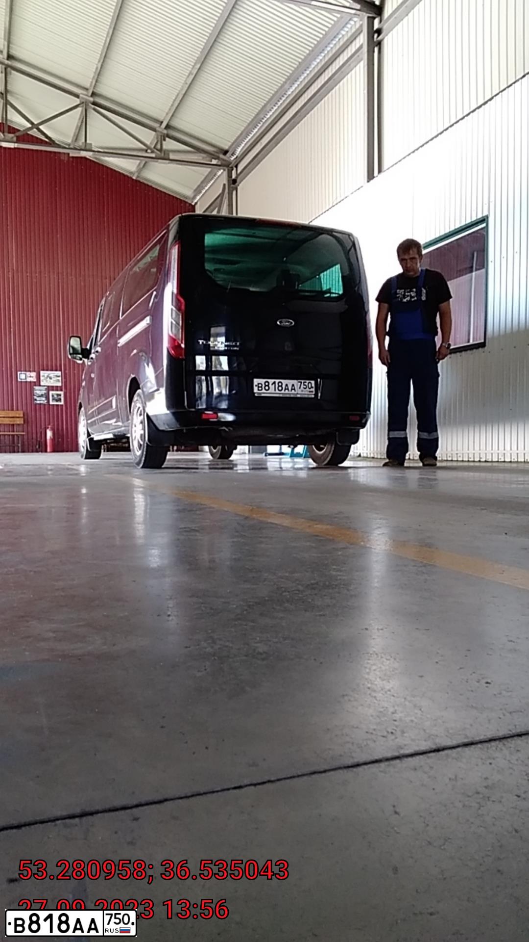 Фото автомобиля FORD TOURNEO CUSTOM, 2014 — госномер У549ТВ71. Цвет: ЧЕРНЫЙ