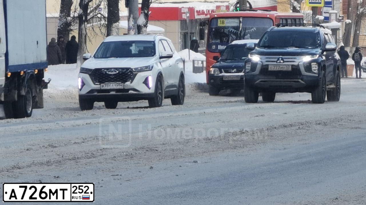 Фото автомобиля LADA 2172 PRIORA, 2008 — госномер А726МТ252. Цвет: СВЕТЛО-СЕРЫЙ