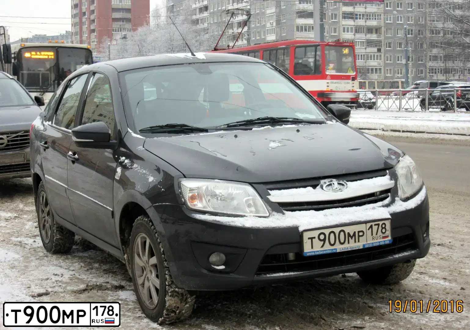 Фото автомобиля LADA 2191 GRANTA, 2015 — госномер Т900МР178. Цвет: ЧЕРНЫЙ