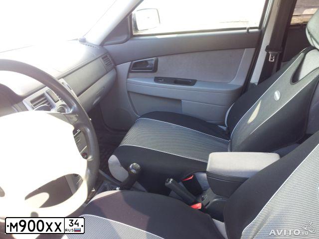 Фото автомобиля LADA 2170 PRIORA, 2007 — госномер Х677УЕ64. Цвет: СРЕДНИЙ СЕРО-ЗЕЛЕН МЕТ
