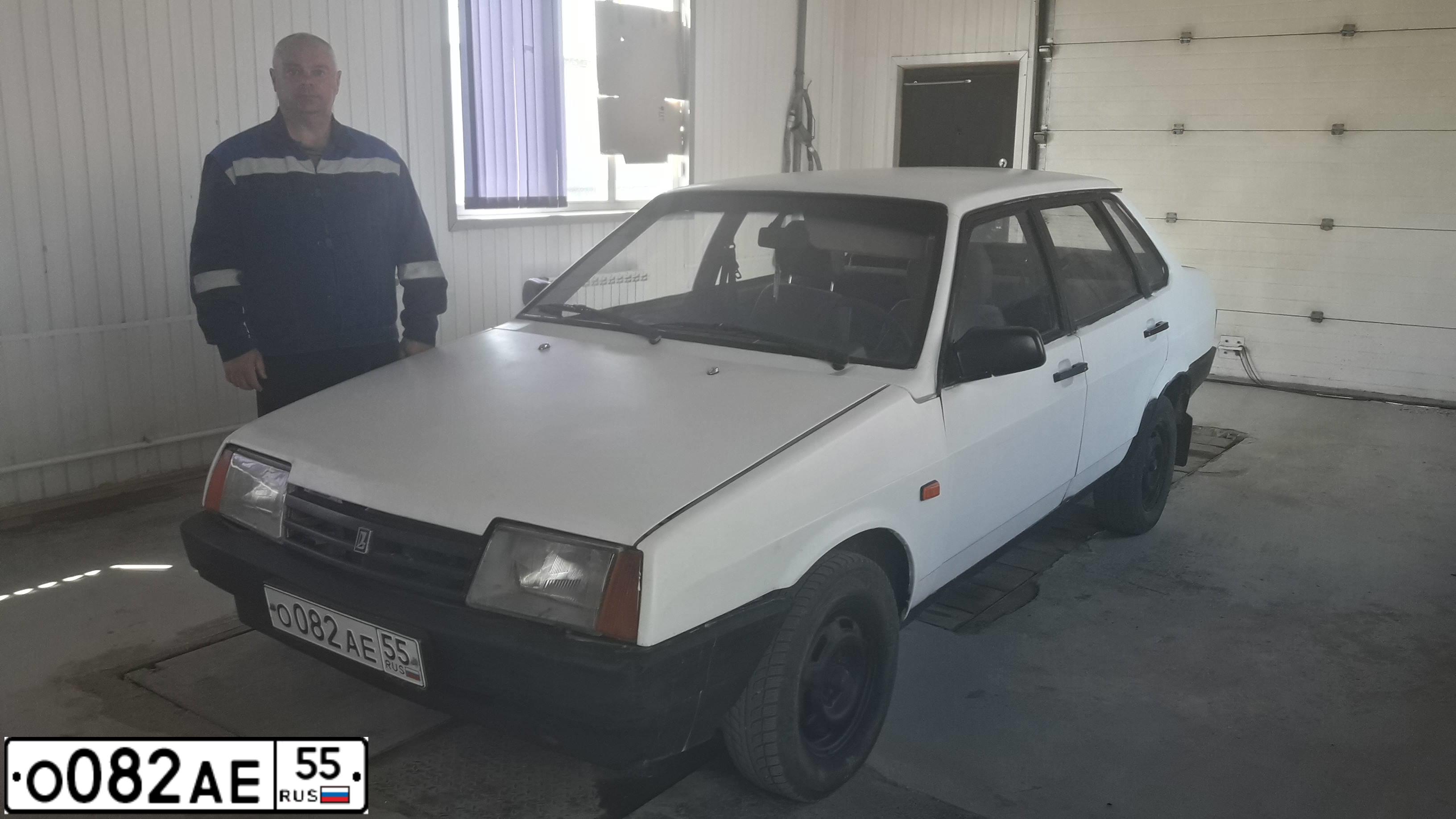 Фото автомобиля LADA 21099, 1993 — госномер А790РА155. Цвет: Белый