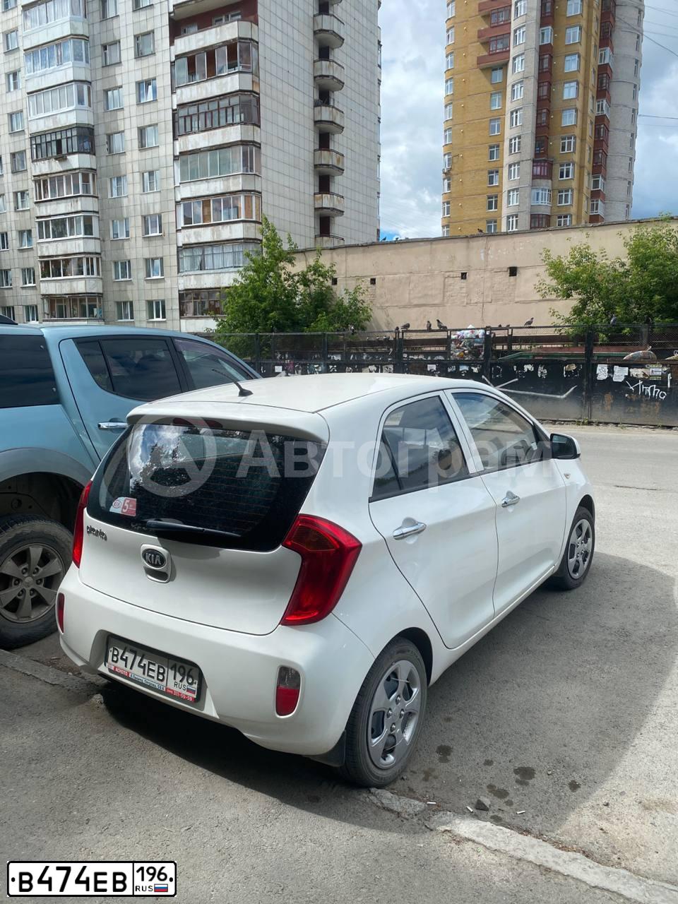 Фото автомобиля KIA PICANTO / MORNING, 2014 — госномер В474ЕВ196. Цвет: БЕЛЫЙ