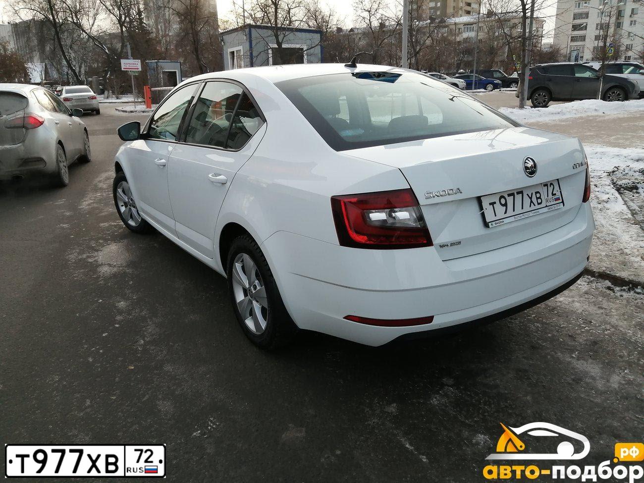 Фото автомобиля SKODA OCTAVIA, 2017 — госномер Е808МТ96. Цвет: БЕЛЫЙ