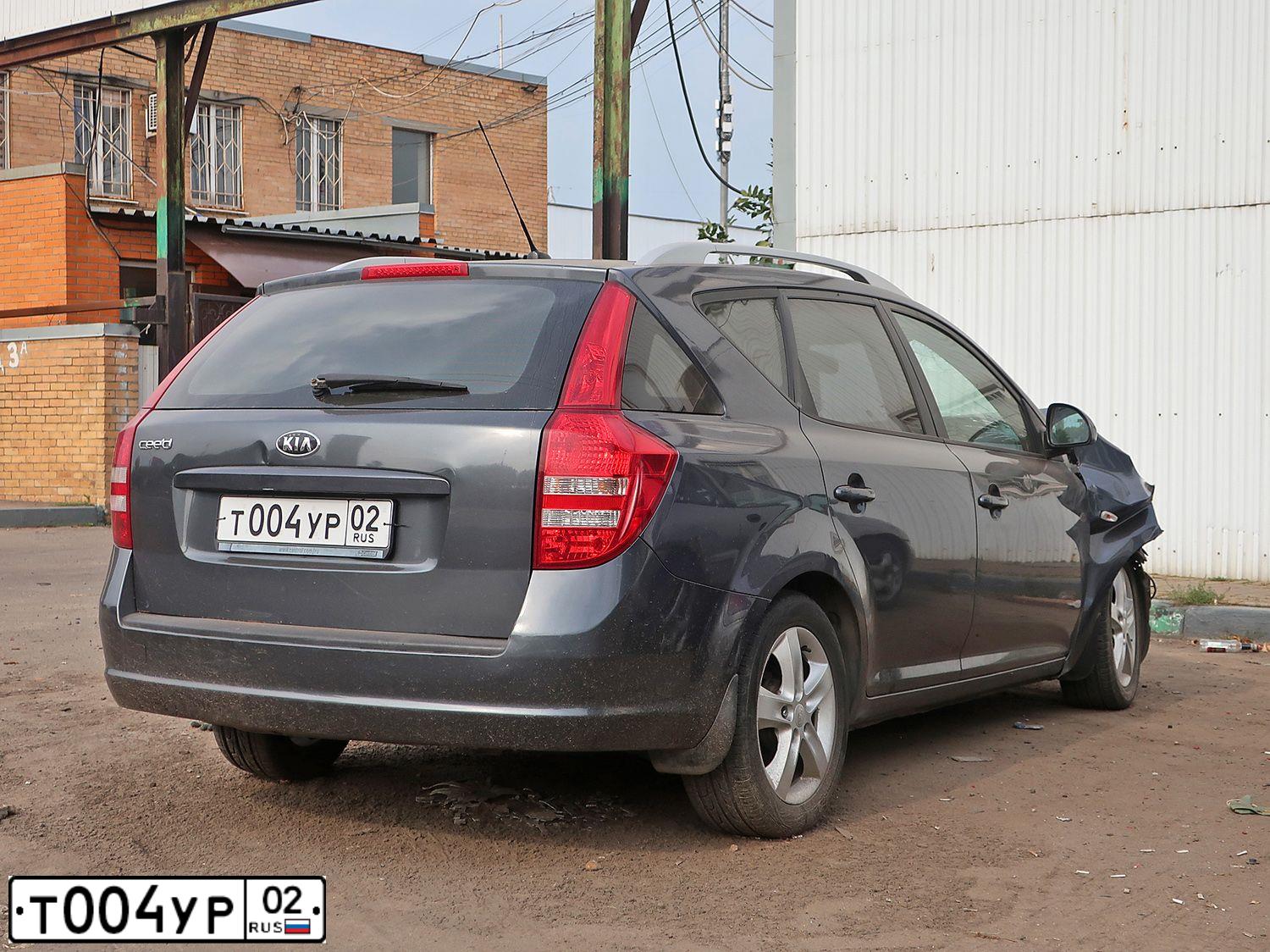 Фото автомобиля LADA 2107, 2005 — госномер Т004УР02. Цвет: Темно-зеленый