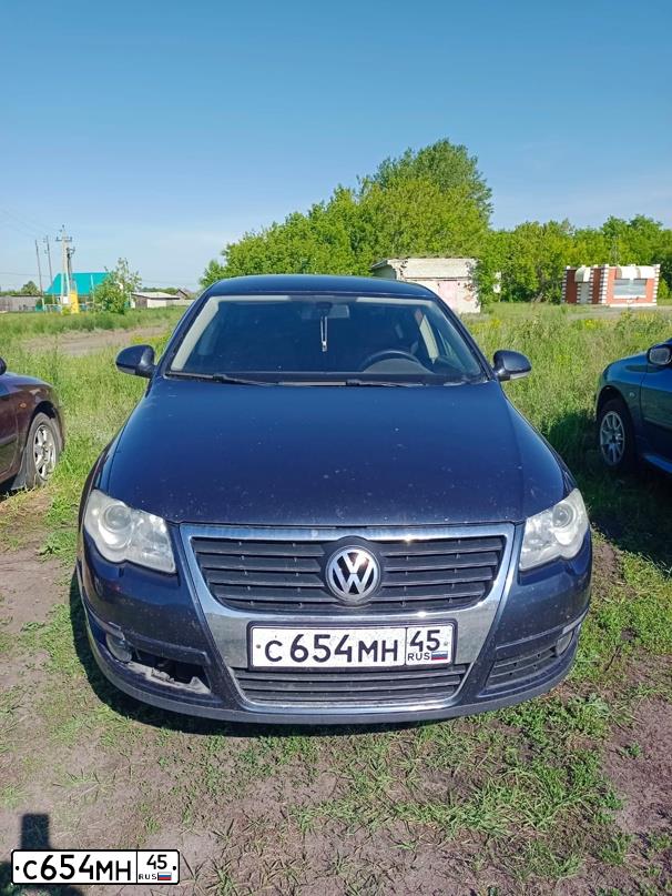Фото автомобиля VOLKSWAGEN PASSAT, 2007 — госномер Е400ТЕ72. Цвет: Серо-Синий