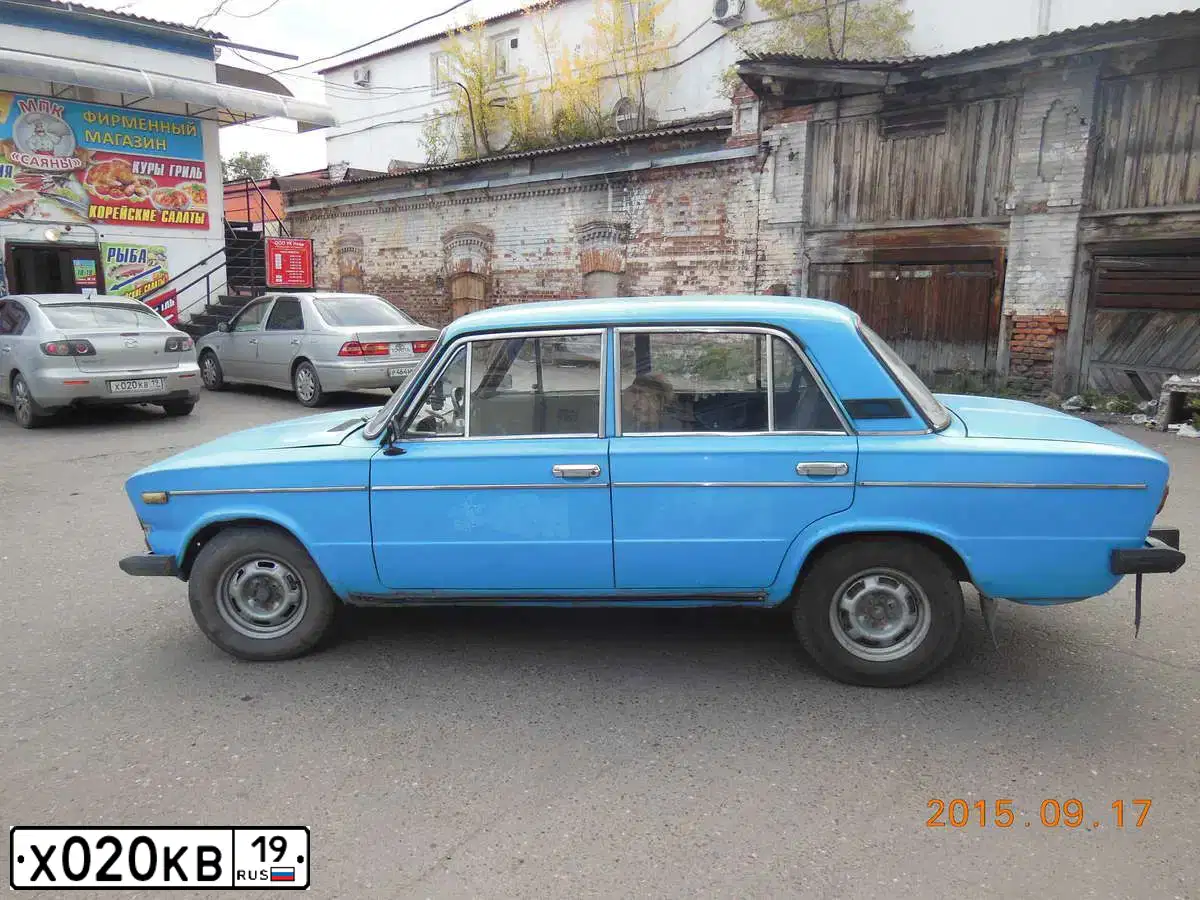 Фото автомобиля MAZDA 3, 2006 — госномер Е590РА71. Цвет: СЕРЕБРИСТЫЙ