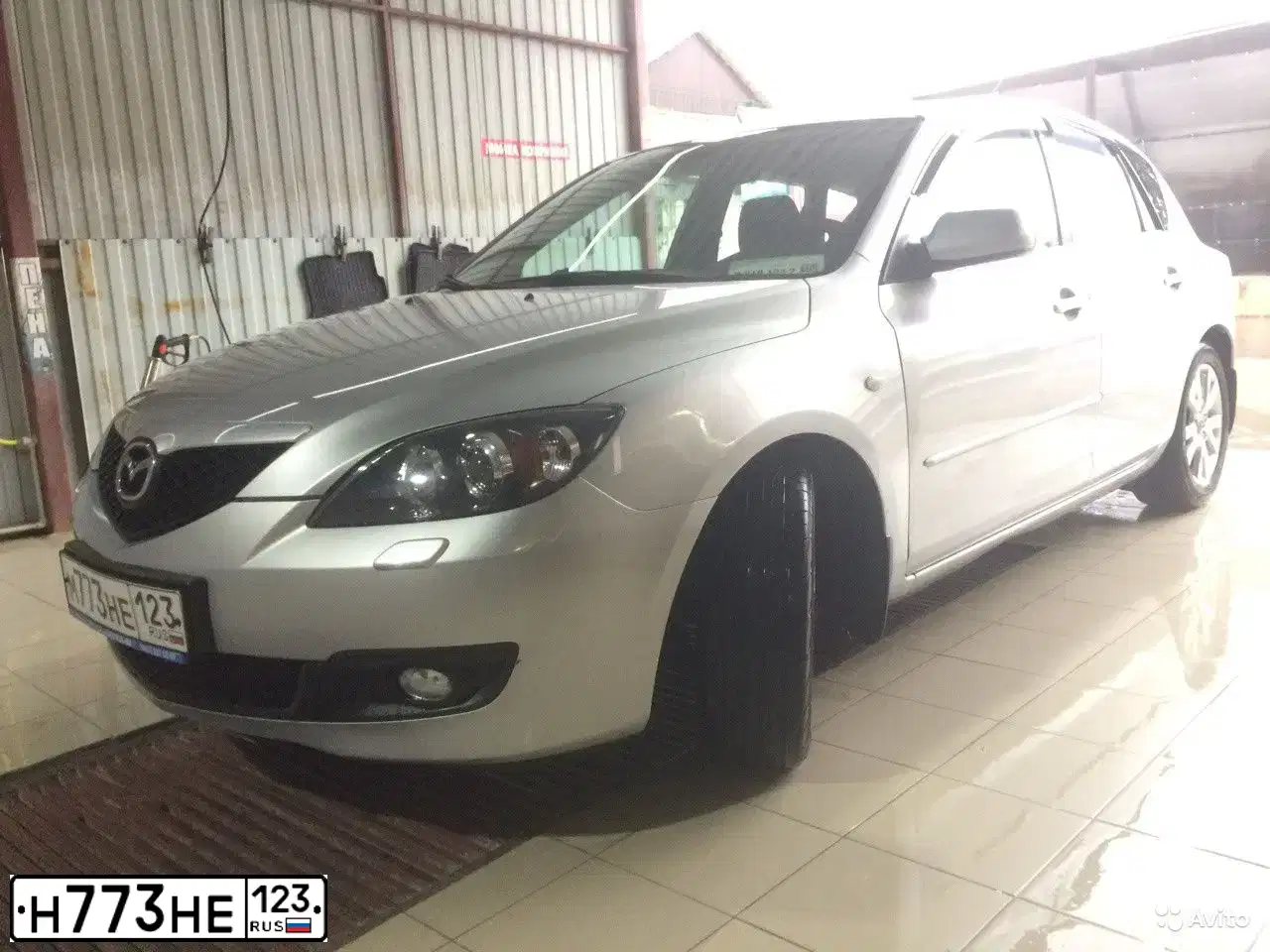 Фото автомобиля TOYOTA RUNNER, 2004 — госномер Н773НЕ123. Цвет: СЕРЫЙ