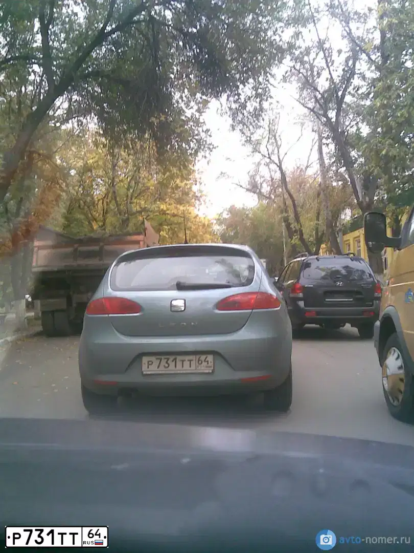 Фото автомобиля SEAT LEON, 2008 — госномер Х988ТР64. Цвет: СВЕТЛО ГОЛУБОЙ