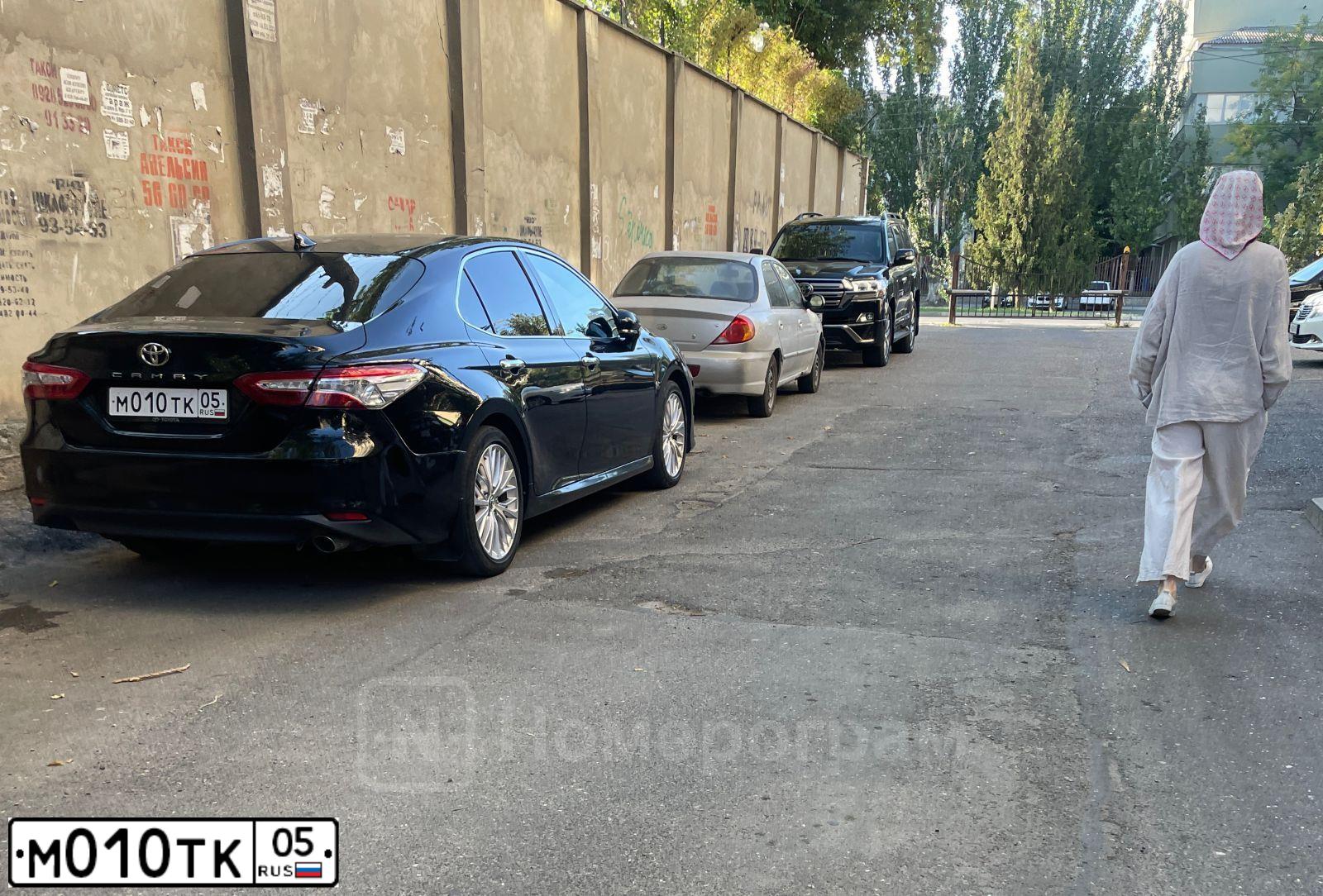Фото автомобиля LADA 2170 PRIORA, 2012 — госномер М010ТК05. Цвет: Белый