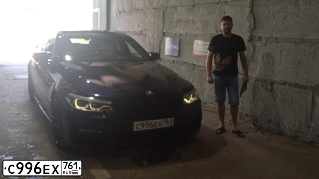 Фото автомобиля BMW SERIE 5, 2017 — госномер С996ЕХ761. Цвет: ЧЕРНЫЙ