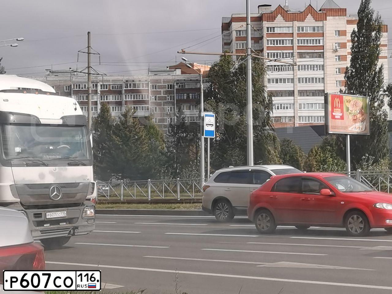 Фото автомобиля CHEVROLET LACETTI, 2012 — госномер Р607СО116. Цвет: ЧЕРНЫЙ