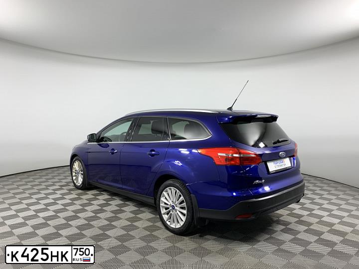 Фото автомобиля FORD FOCUS, 2016 — госномер Е226КР790. Цвет: синий