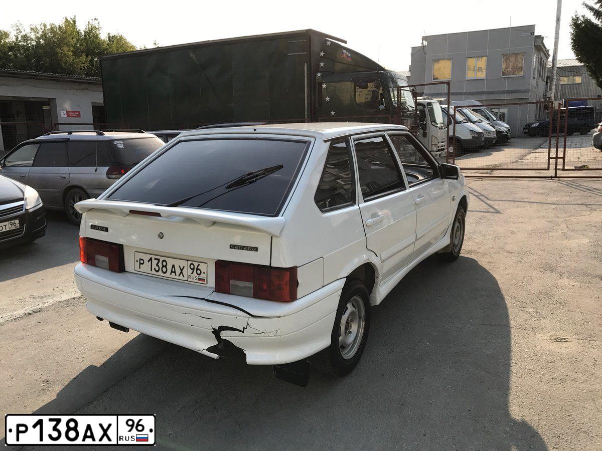 Фото автомобиля LADA 2114 SAMARA, 2010 — госномер Р138АХ96. Цвет: Белый