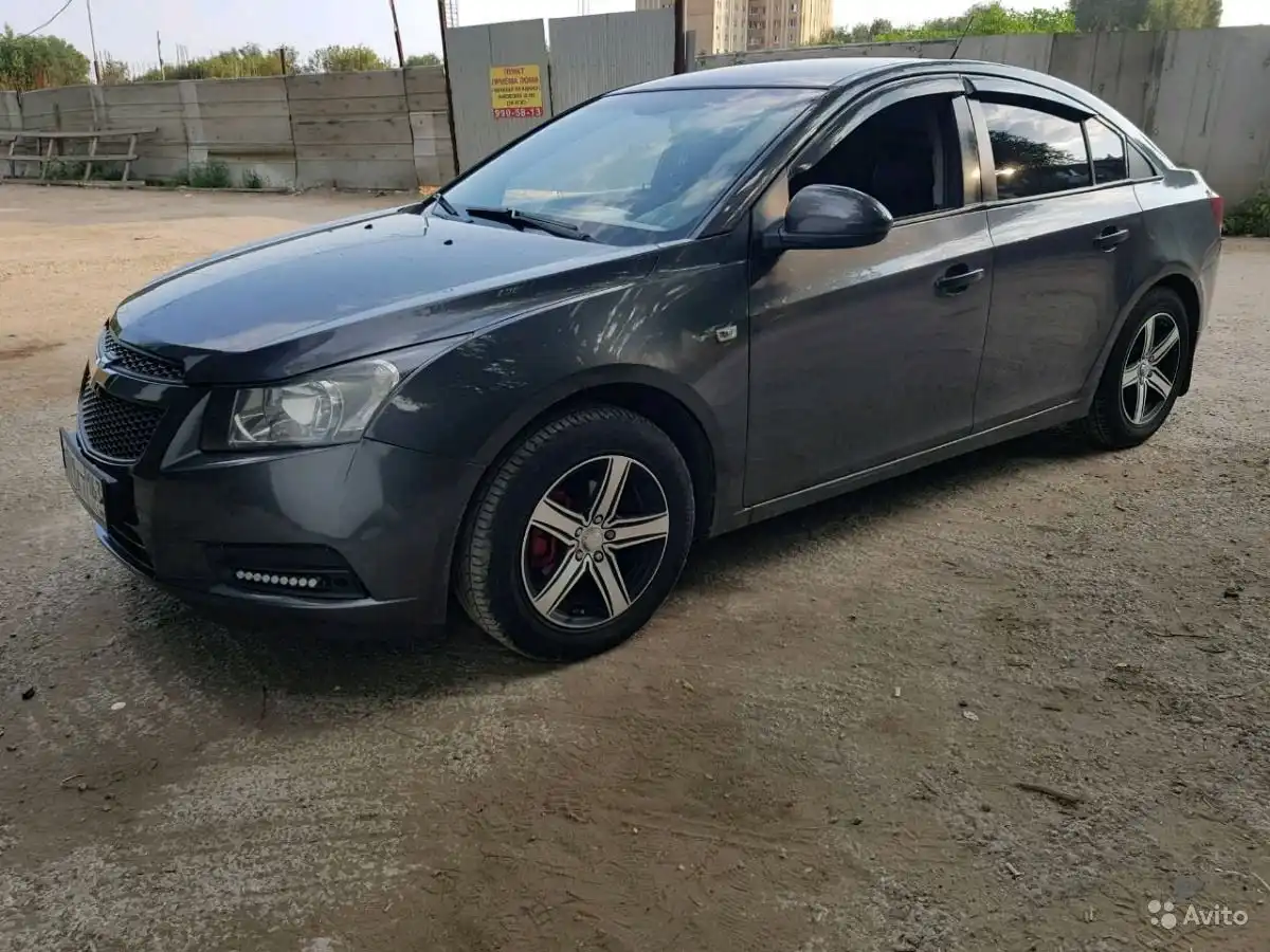 Фото автомобиля CHEVROLET CRUZE, 2010 — госномер А183СХ763. Цвет: Серый