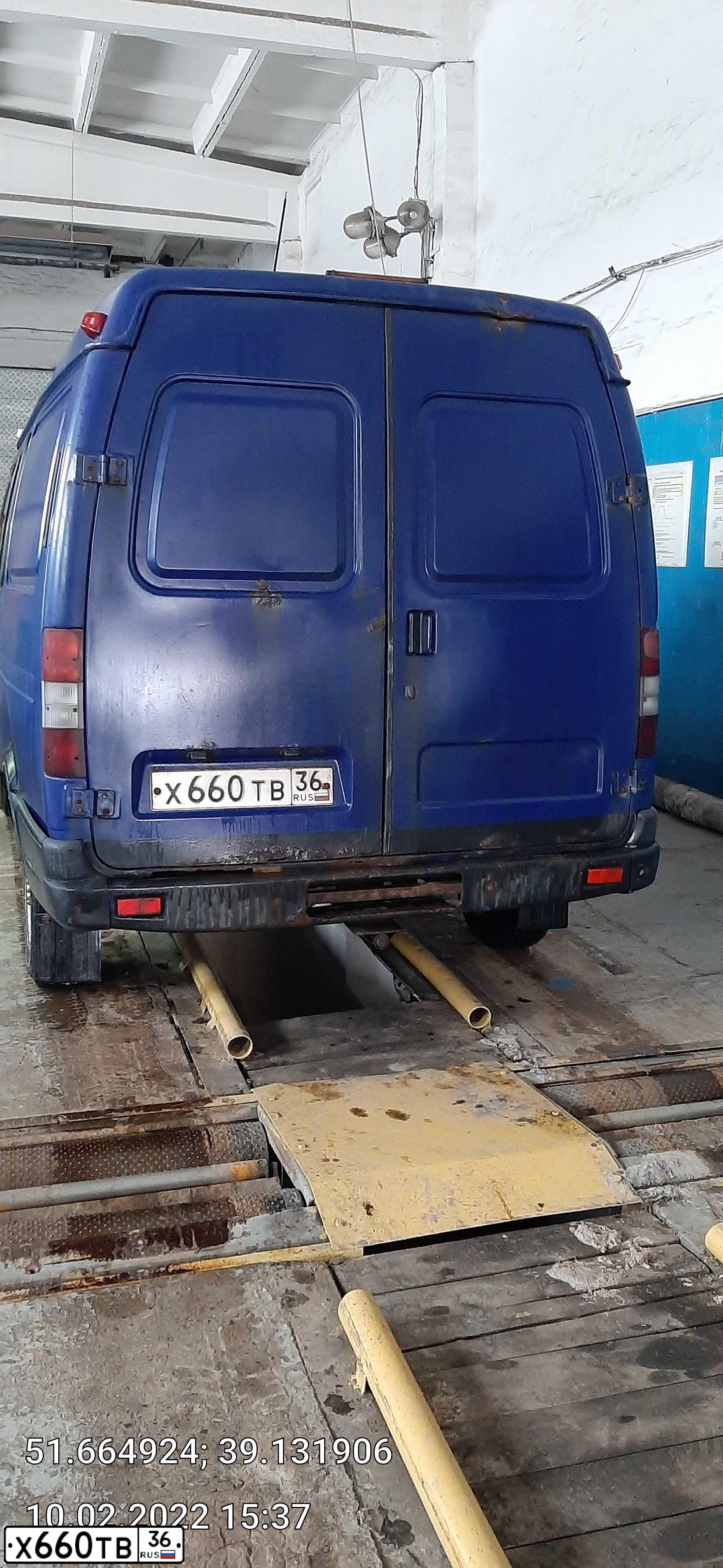 Фото автомобиля GAZ Z 2752 SOBOL, 1999 — госномер Х660ТВ36. Цвет: СИН.ПОЛН