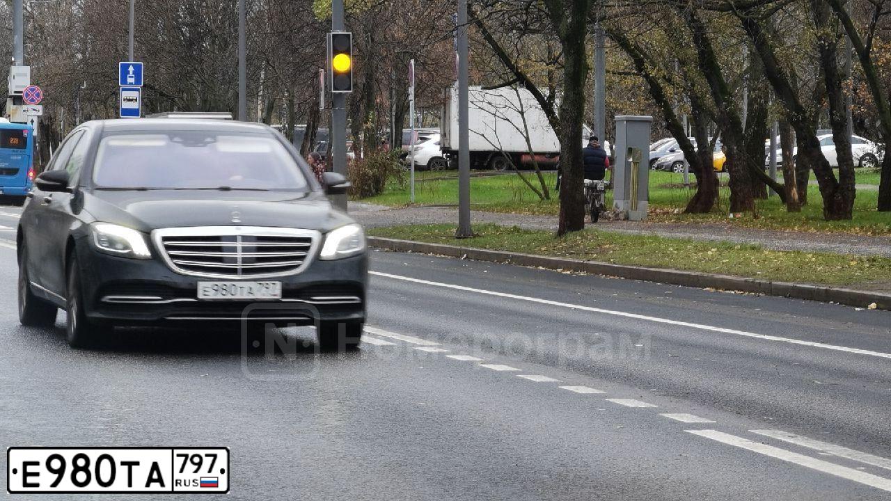 Фото автомобиля MERCEDES S-KLASSE, 2017 — госномер У788КН31. Цвет: ЧЕРНЫЙ