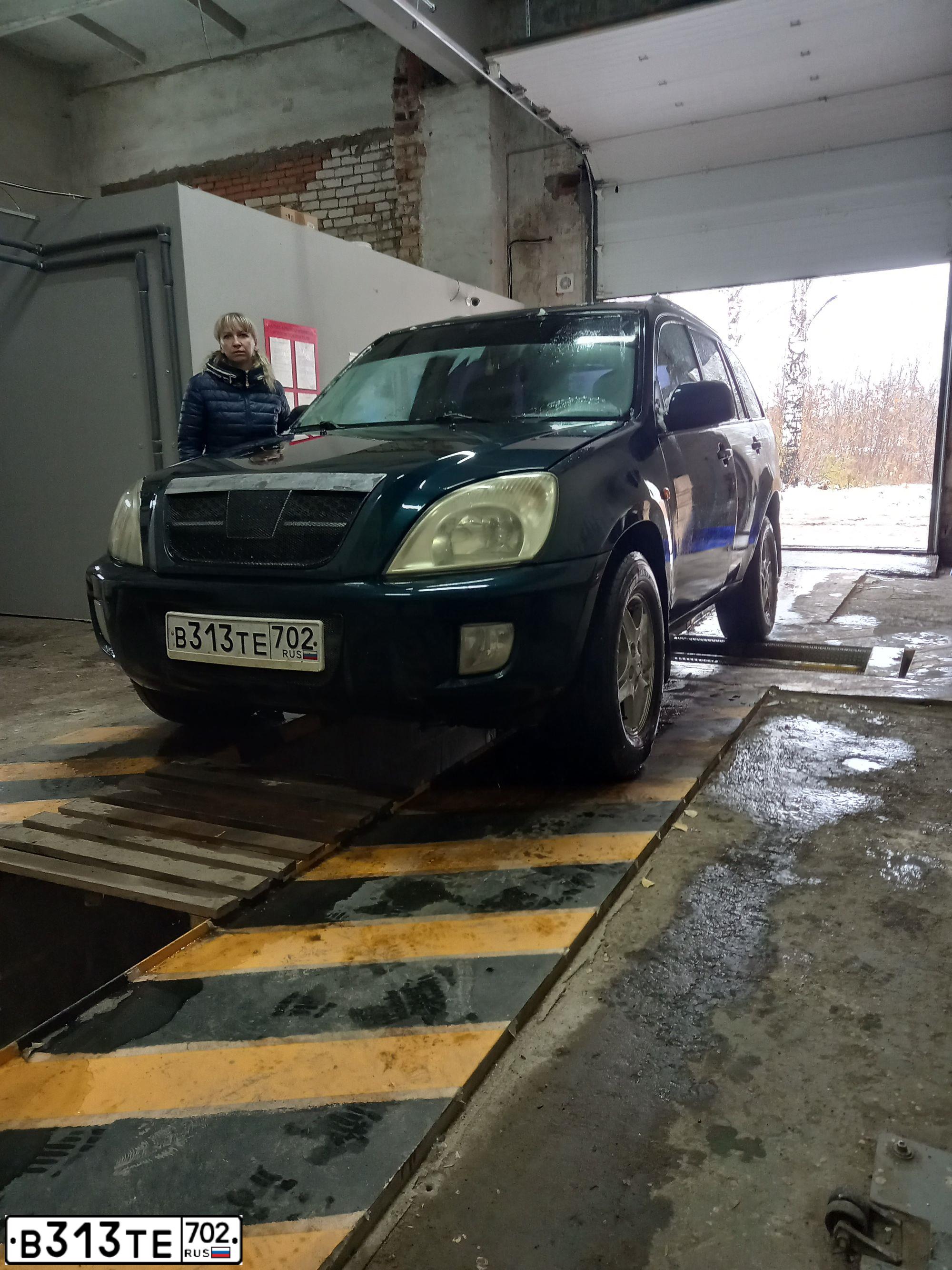 Фото автомобиля MAZDA 3, 2006 — госномер В836ТТ702. Цвет: СЕРЫЙ