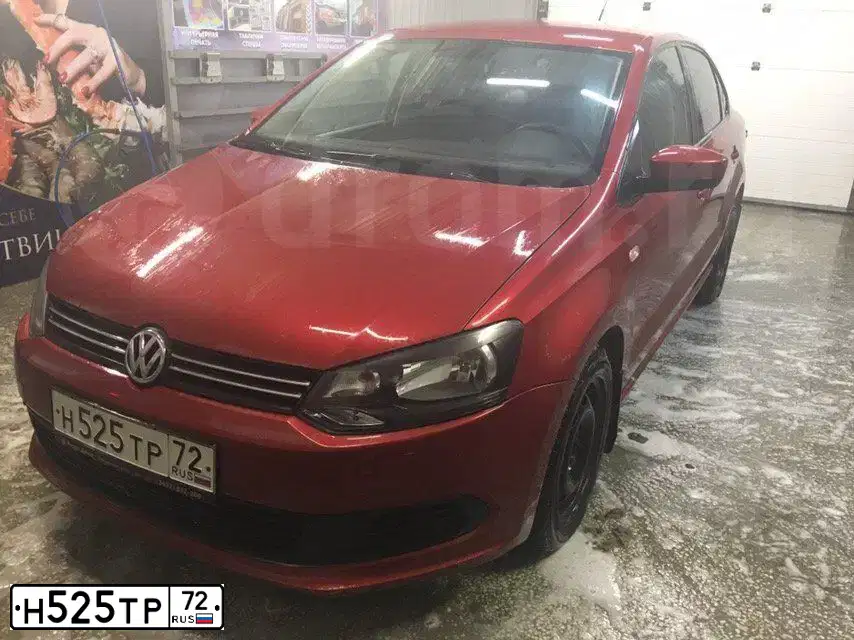 Фото автомобиля VOLKSWAGEN POLO, 2019 — госномер Н525ТР72. Цвет: БЕЛЫЙ