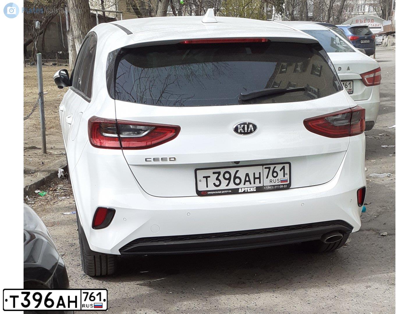 Фото автомобиля KIA CEE'D, 2019 — госномер В456МС977. Цвет: БЕЛЫЙ