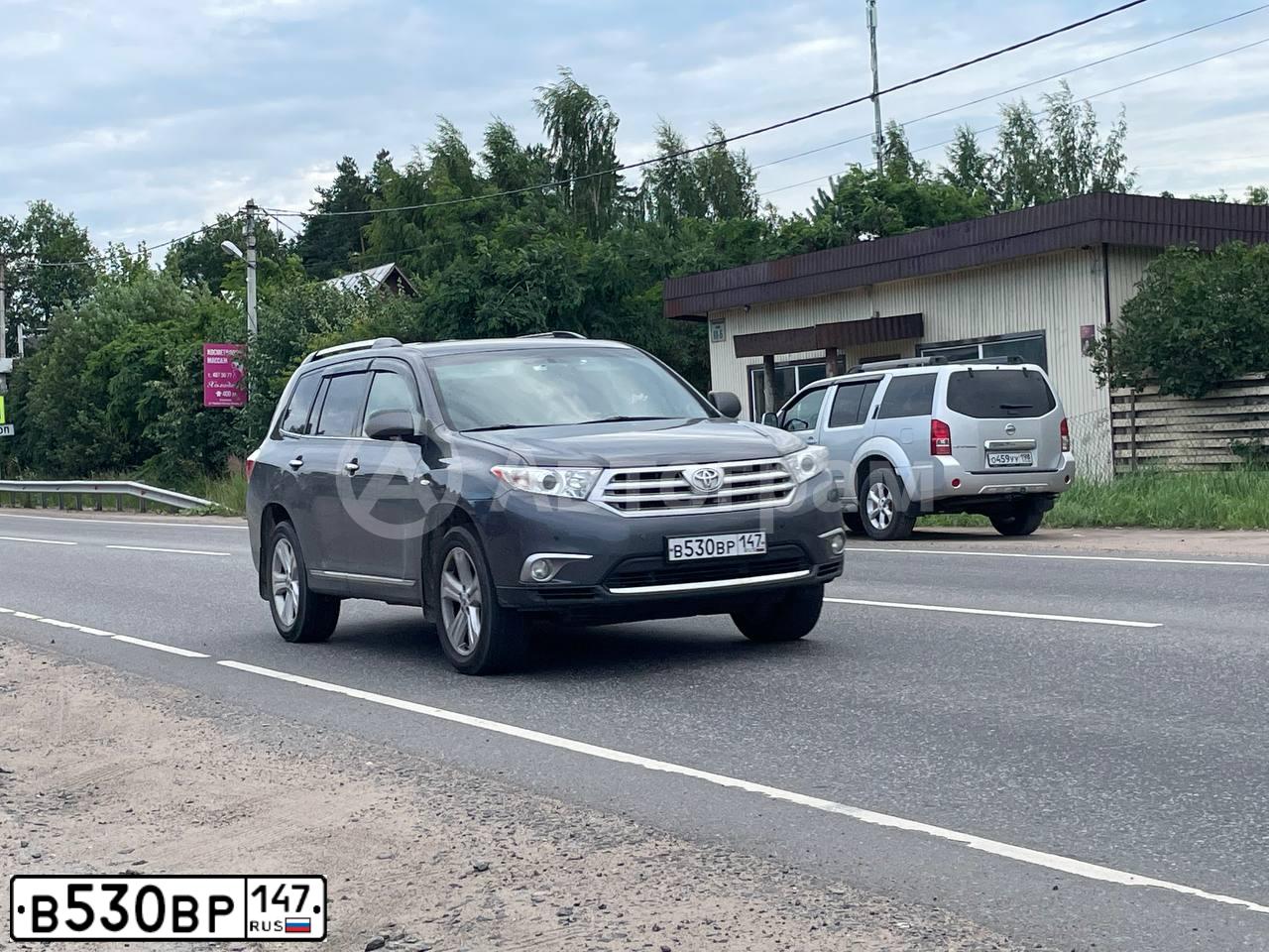 Фото автомобиля TOYOTA HIGHLANDER, 2011 — госномер У400ХТ198