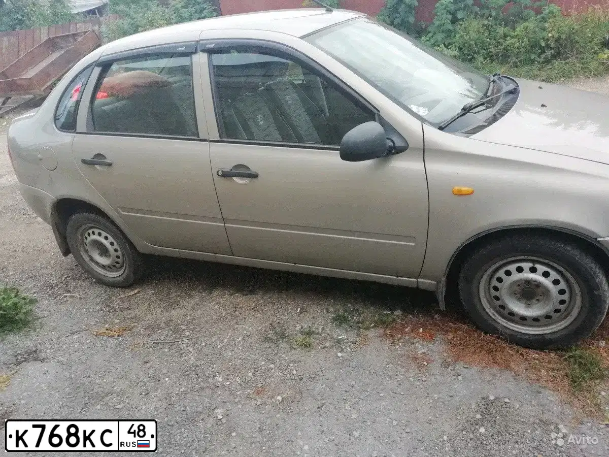 Фото автомобиля LADA 2112, 2006 — госномер К768КС48. Цвет: СВЕТЛО СЕРЕБРИСТЫЙ МЕТАЛЛ