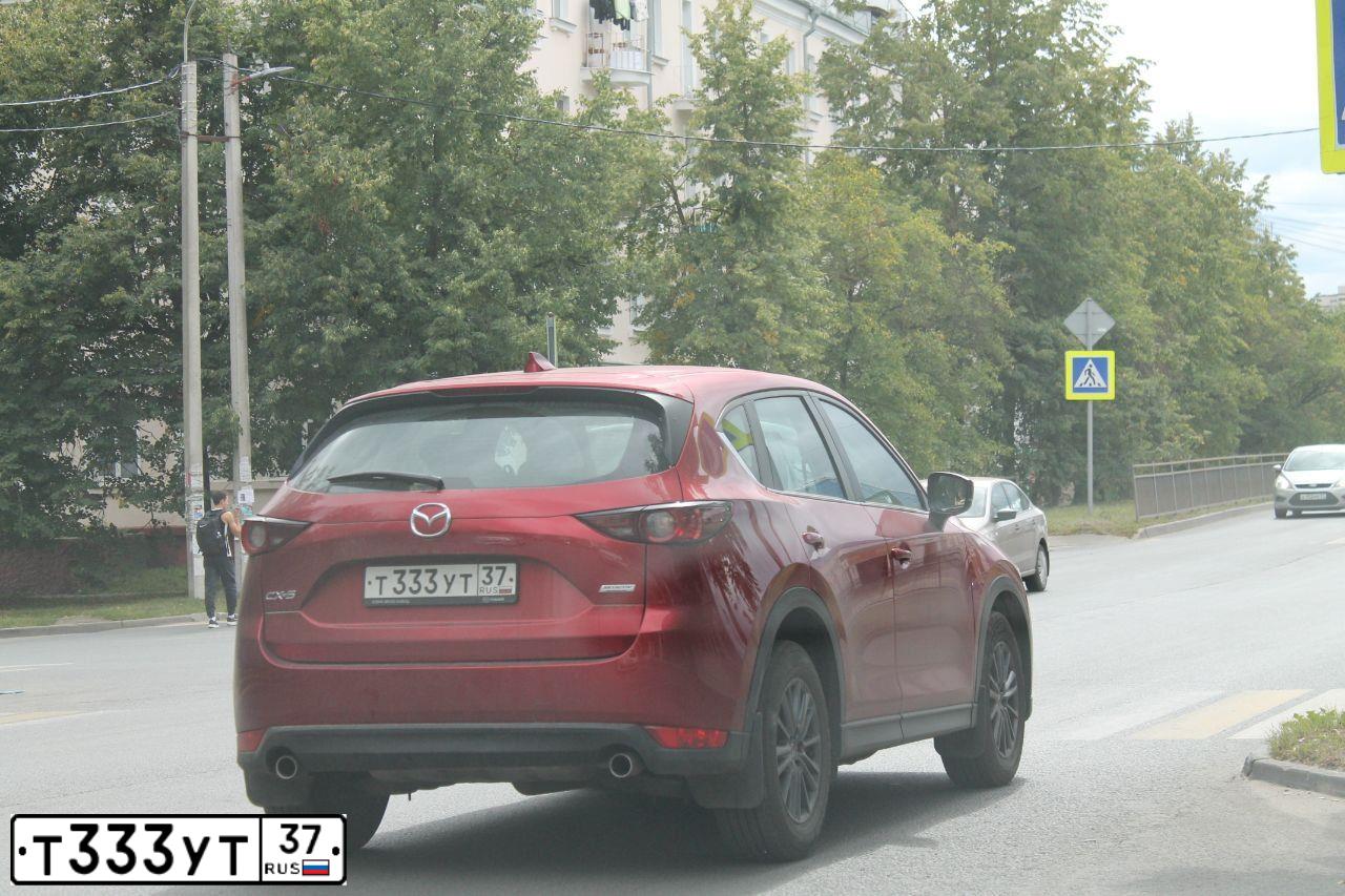 Фото автомобиля VOLKSWAGEN JETTA, 2014 — госномер Т333УТ37. Цвет: Красный