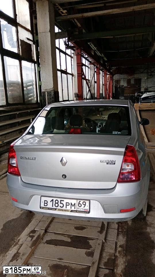 Фото автомобиля RENAULT LOGAN, 2013 — госномер В185РМ69. Цвет: СВЕТЛО-СЕРЫЙ