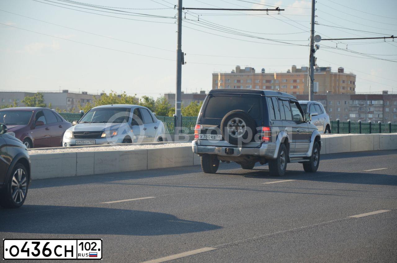 Фото автомобиля LADA GRANTA, 2013 — госномер Е935ТН156. Цвет: голубой