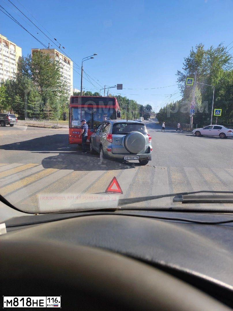 Фото автомобиля LADA 2114 SAMARA, 2005 — госномер К824РР716. Цвет: ГРАФИТОВЫЙ МЕТАЛЛИК