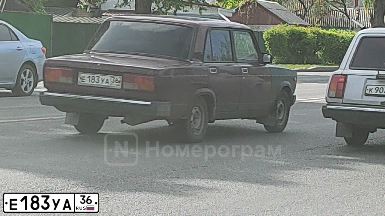 Фото автомобиля LADA 2107, 2001 — госномер К352НС761. Цвет: ТЕМНО-БОРДОВЫЙ