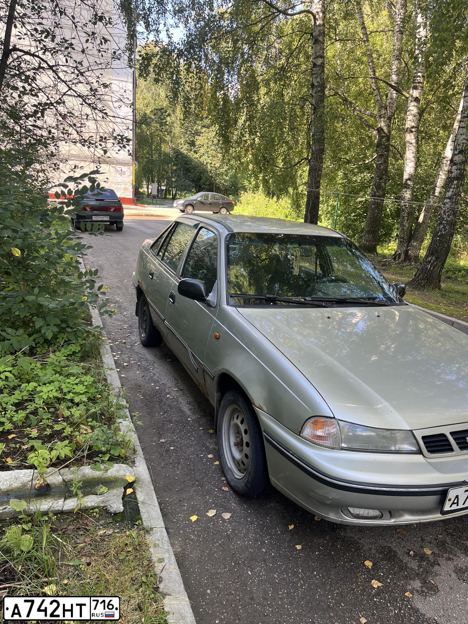 Фото автомобиля DAEWOO NEXIA, 2006 — госномер А742НТ716. Цвет: ПЕРЛАМУТРОВО-СЕРЕБР