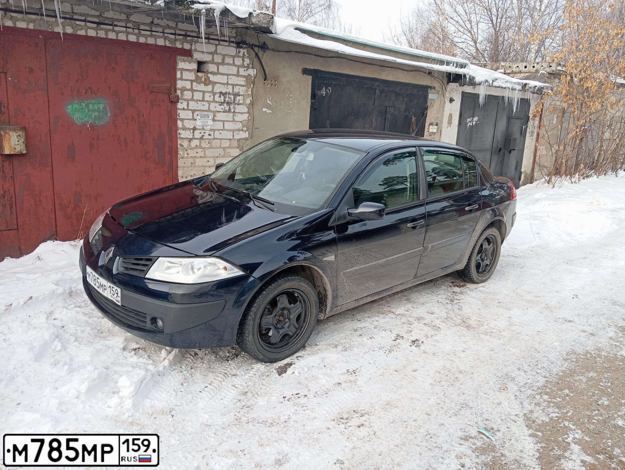 Фото автомобиля RENAULT MEGANE, 2008 — госномер М785МР159. Цвет: Темно-синий