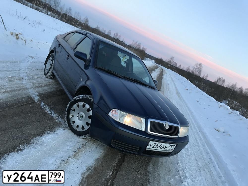 Фото автомобиля SKODA OCTAVIA, 2007 — госномер М192ТО67. Цвет: синий