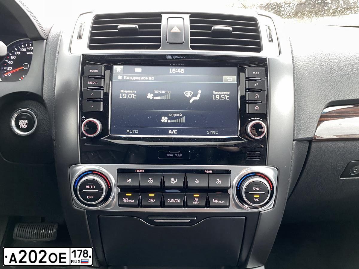 Фото автомобиля KIA MOHAVE / BORREGO, 2017 — госномер Х533ЕО797. Цвет: СЕРЫЙ