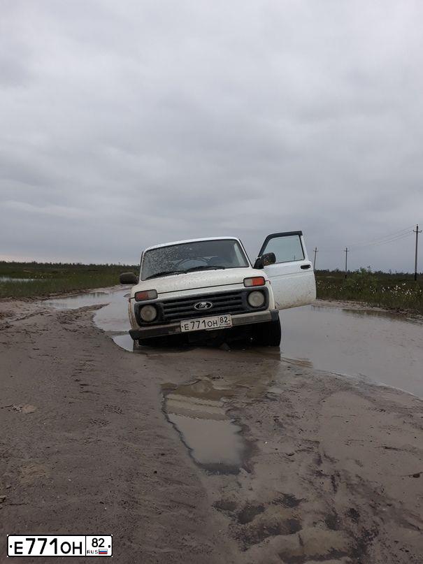 Фото автомобиля LADA NIVA, 2016 — госномер Р633СН159. Цвет: ЯРКО-БЕЛЫЙ